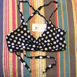 XL Fused Hawaii Kohanaiki Top “Good Ole Days”. NWT